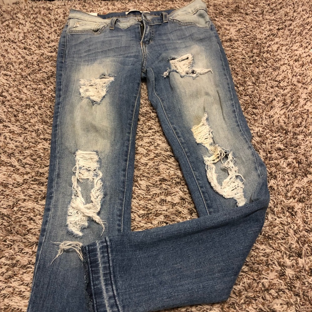 KanCan women’s skinny jeans
